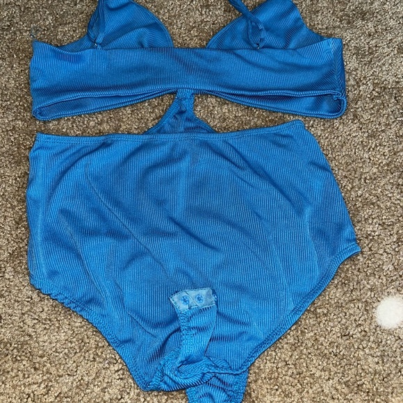 Princess Polly Bodysuit - Picture 4 of 7